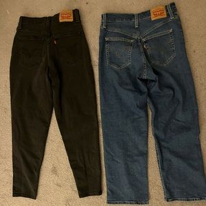 2 pairs of Levi’s jeans size 26 high rise rib cage and mom jean. Worn once!